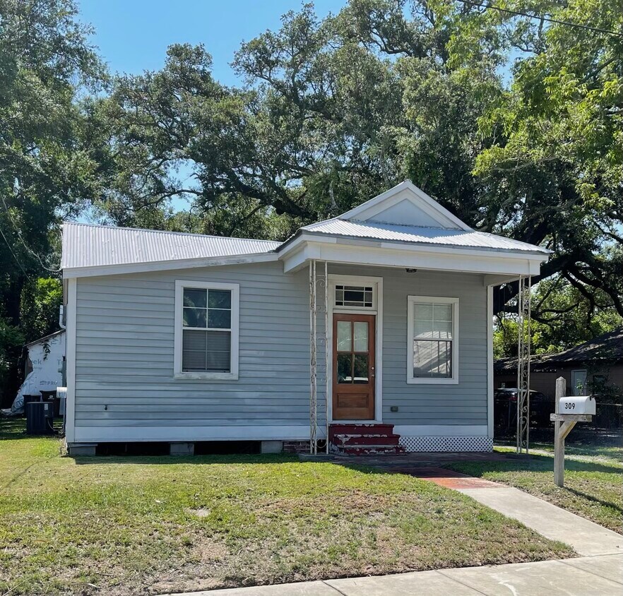 309 Seal Ave, Biloxi, MS 39530 House Rental in Biloxi, MS