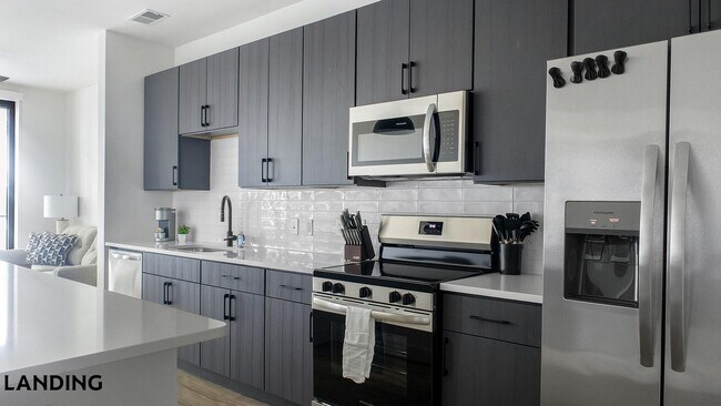 Foto del edificio - 1007 S Mint St