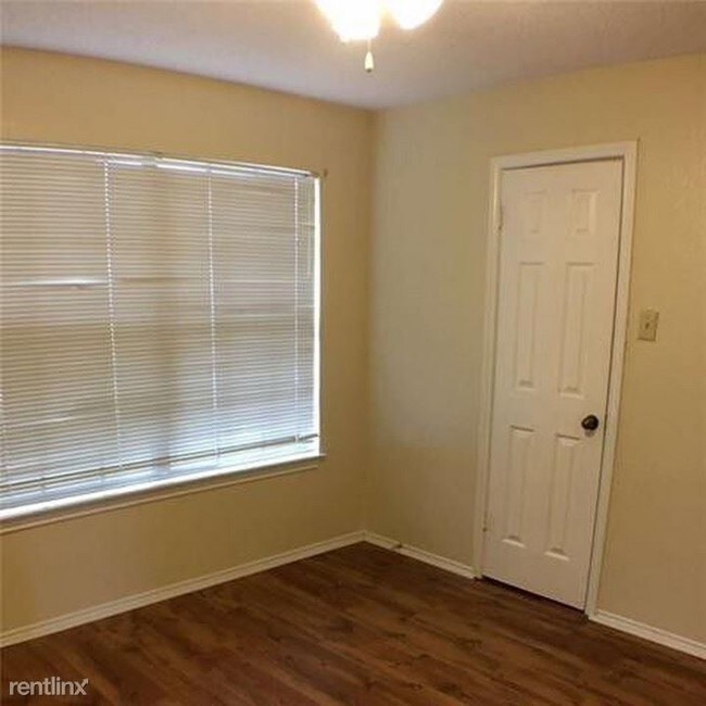 Foto del edificio - 2 br, 1.5 bath  - 6509 Hickock Dr