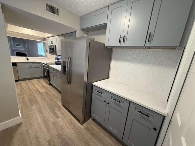 Foto del edificio - 3588 Raintree Ln