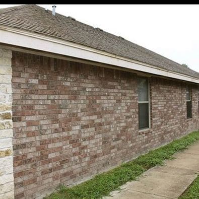 Building Photo - 718 Jade St