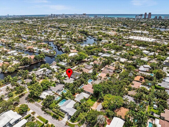 Building Photo - 1786 NE 21st St