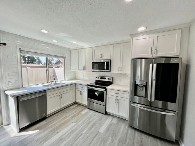 Foto del edificio - 6813 Parkside Ave
