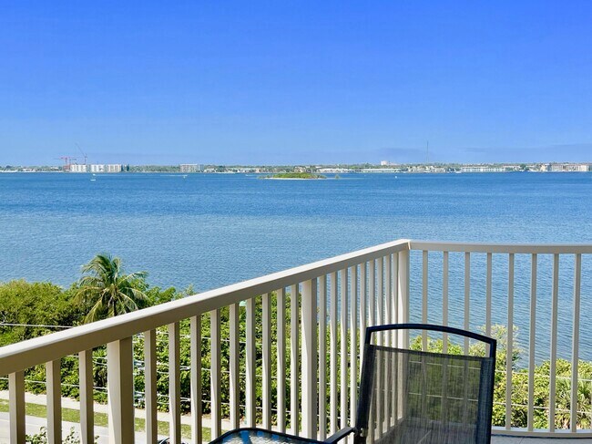 Foto del edificio - 5480 N Ocean Dr