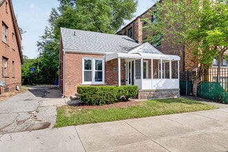 Building Photo - 17136 Birchcrest Dr