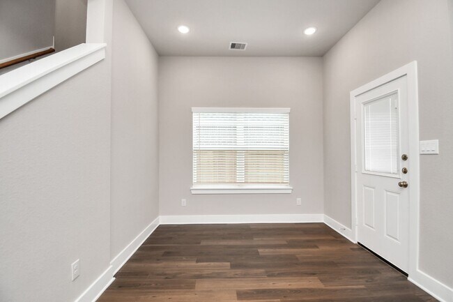Building Photo - The Willow – Elevated Living with Space, S...