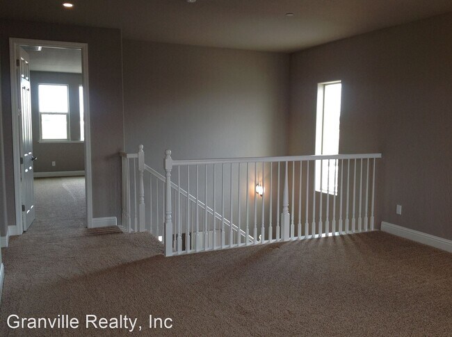 Foto del edificio - 4 br, 3 bath House - 1639 E. Autumn Sage