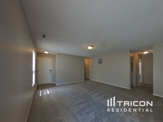 Foto del edificio - 3423 Summer Breeze Cir
