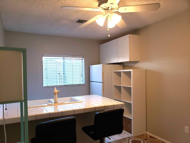 Foto del edificio - 5005-Side Studio
