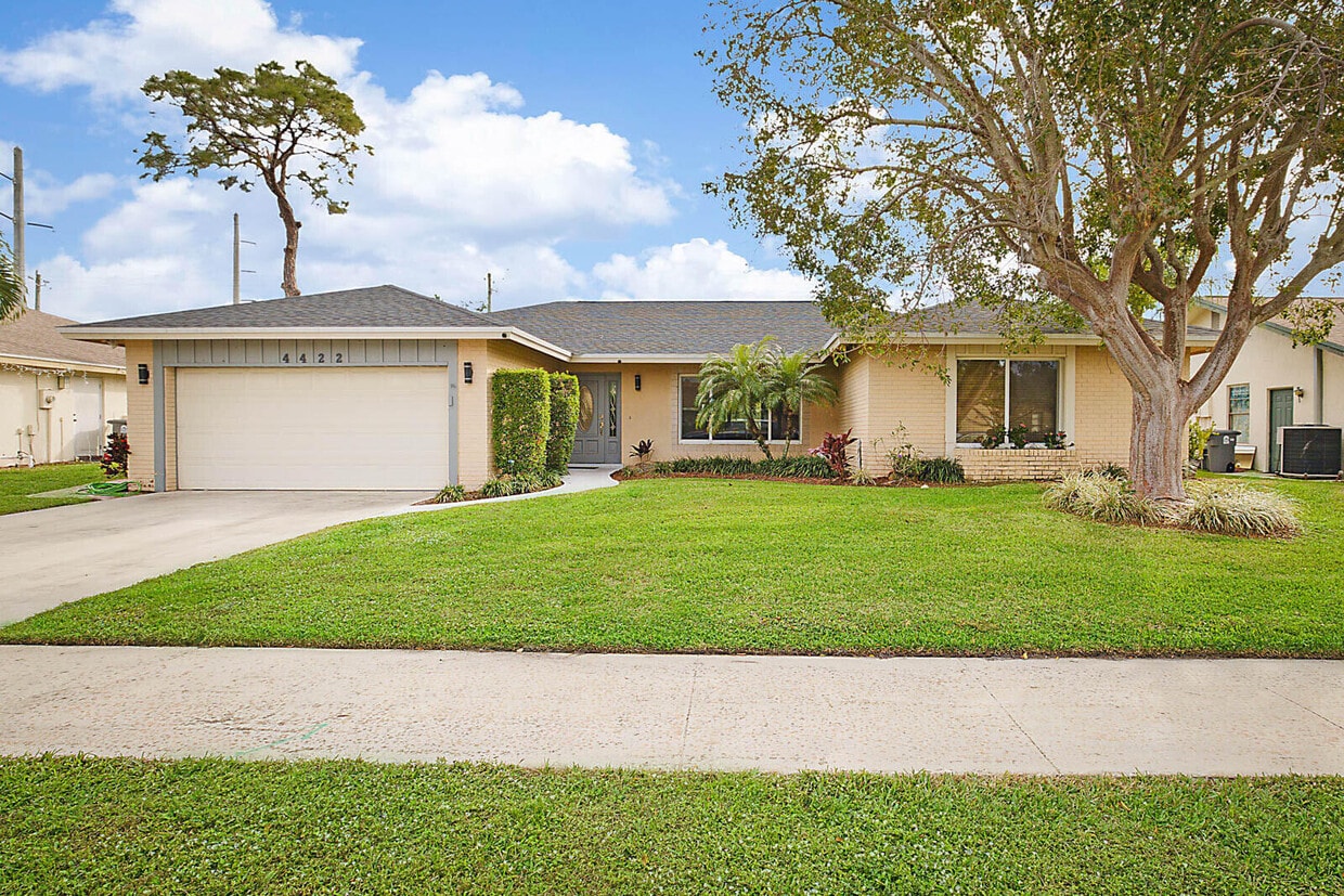 Primary Photo - 4422 Brandywine Dr