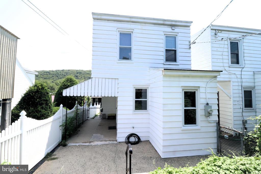Foto principal - 612 Carbon St