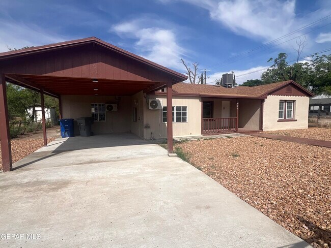 Building Photo - 8405 Pinon St