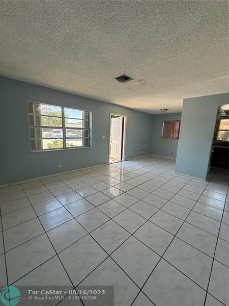 Foto del edificio - 7851 SW 10th Ct