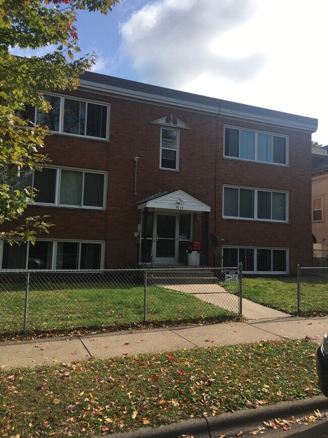 Foto del edificio - 3019 11th Ave S