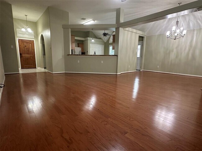 Building Photo - 3436 Bayou Forest Dr