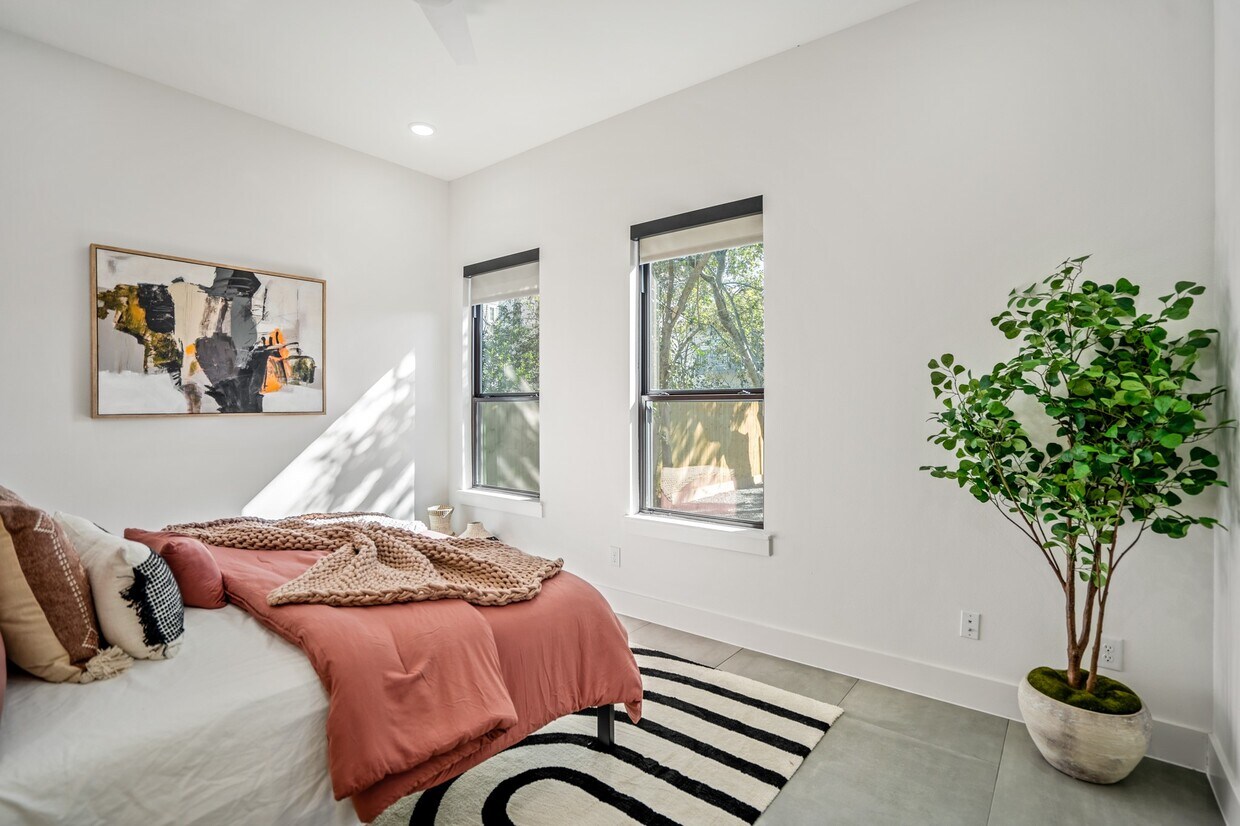 Foto del edificio - 207 Lockwood Dr