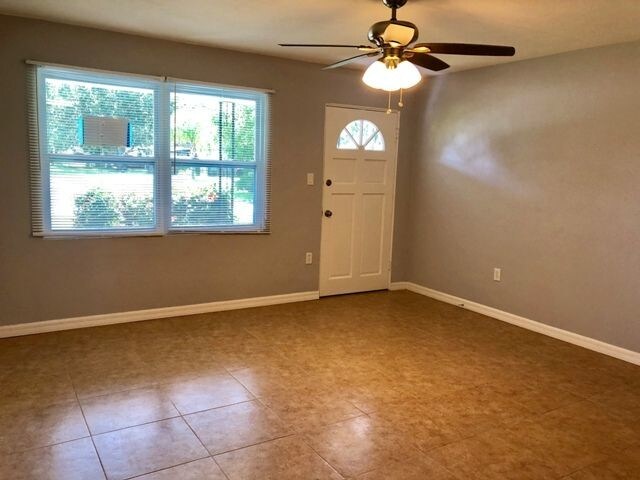 Foto del edificio - Sanford - 3 Bedroom 1 Bathroom - 1095.00