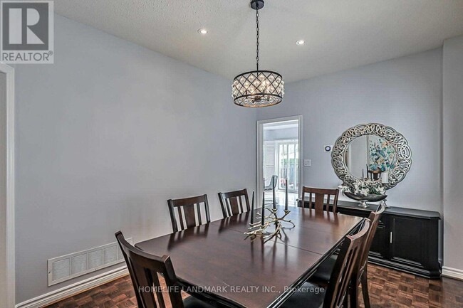 Photo du bâtiment - 72 Avro Rd