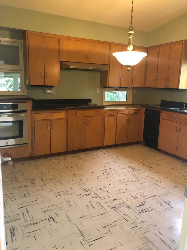 Foto del edificio - Backyard paradise 3 bedrooms 2 bath NW Cor...