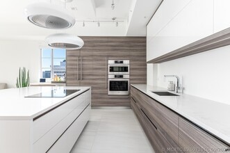 Building Photo - 155 E Boca Raton Rd