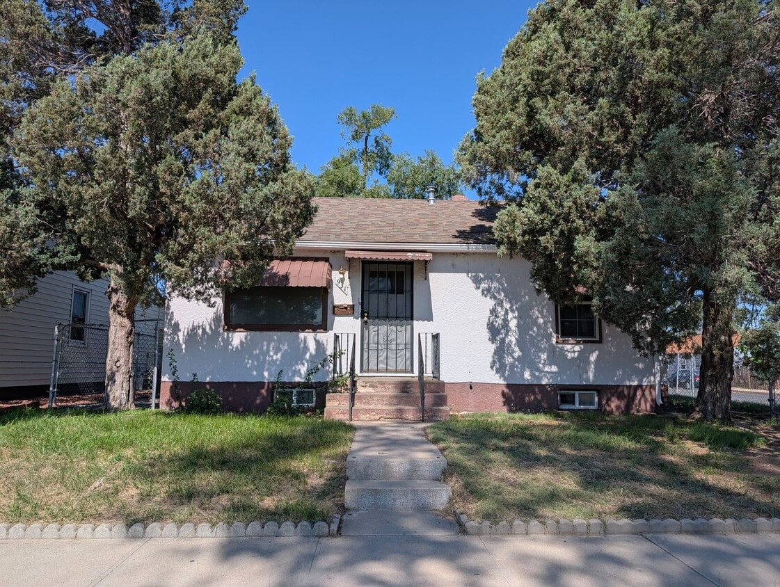 Primary Photo - 931 Sherman St