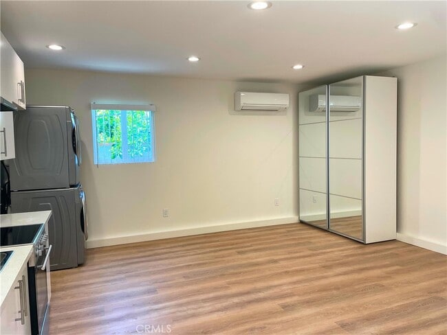 Foto del edificio - 8529 Wyngate St