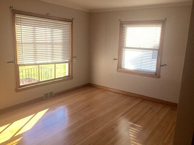 Foto del edificio - 135 N 91st St