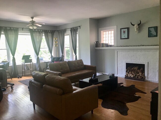 Foto del edificio - 4615 N Lawndale Ave