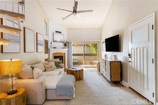 Foto del edificio - 16965 Bluewater Ln