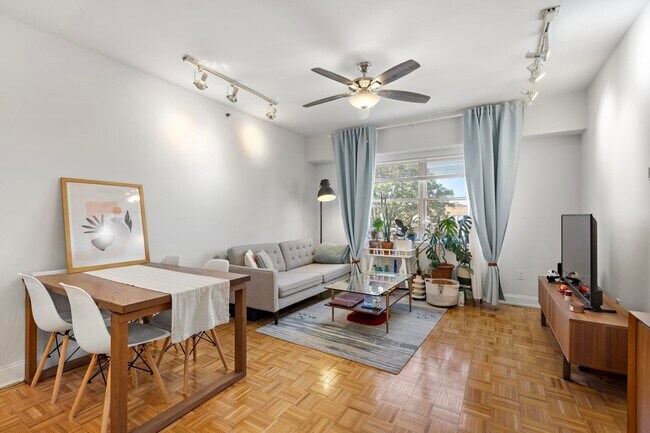 Foto del edificio - 84 Bloomfield St