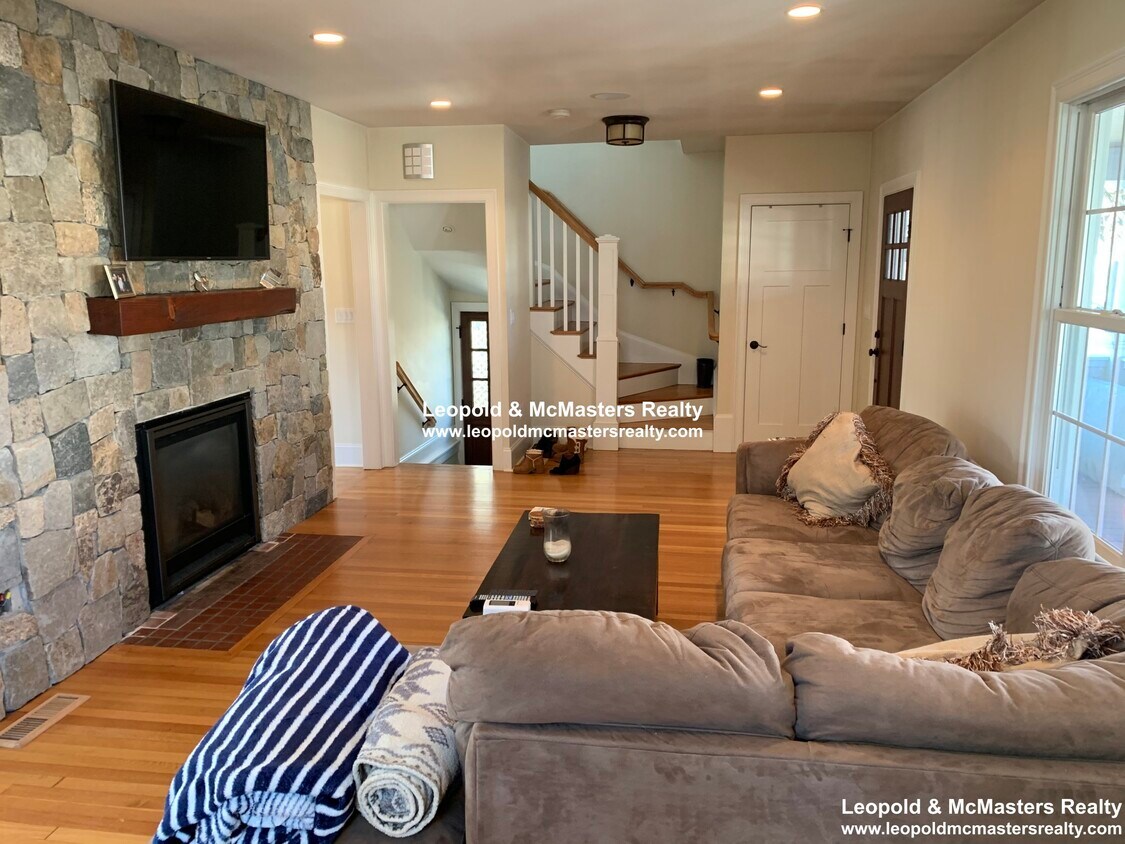 283 Upham St, Melrose, MA 02176 House Rental in Melrose, MA