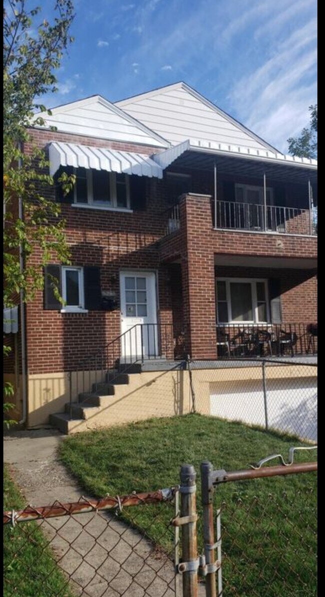 Building Photo - 5248 Newfield Ave