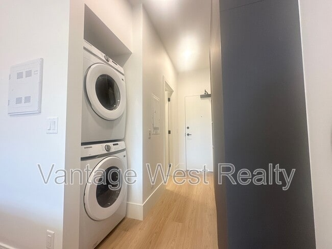 Photo du bâtiment - 720-720 K. L. O. Rd