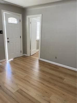 Building Photo - 4808 N Howard St