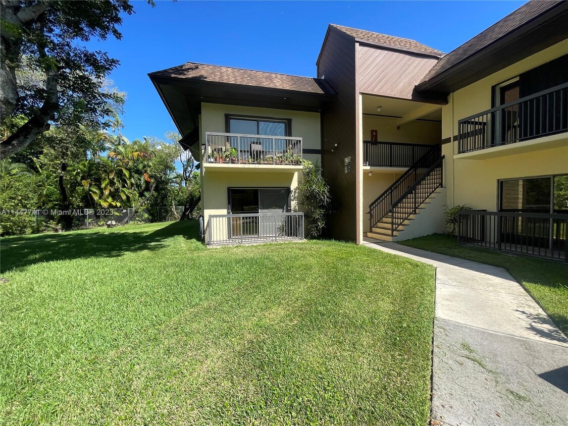 Primary Photo - 7995 SW 86th St