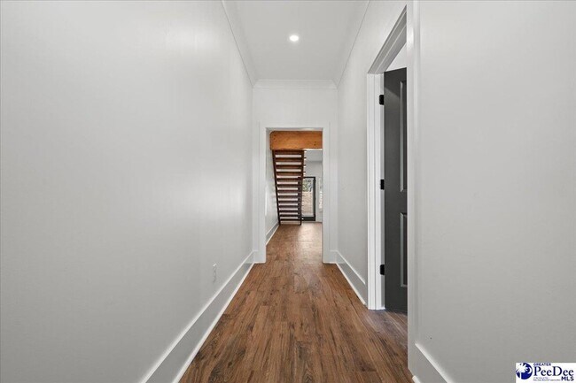 Foto del edificio - 1306 Twelve Oaks Ln