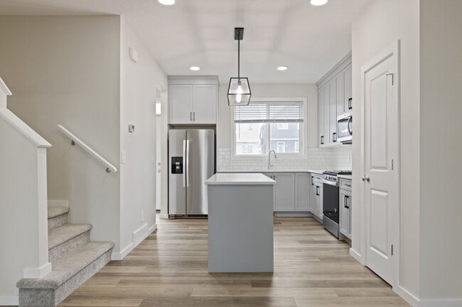 Building Photo - 23 Heirloom Blvd SE