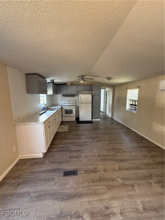 Foto del edificio - 1277 Derby Ln