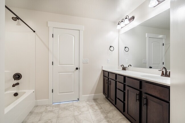 Foto del edificio - Big Horn Dr