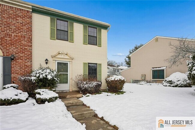 Foto del edificio - 8 Marsh Ct