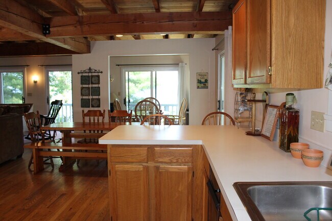 Building Photo - 18 Haven Ln