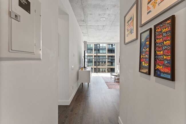 Building Photo - 25 Oxley St