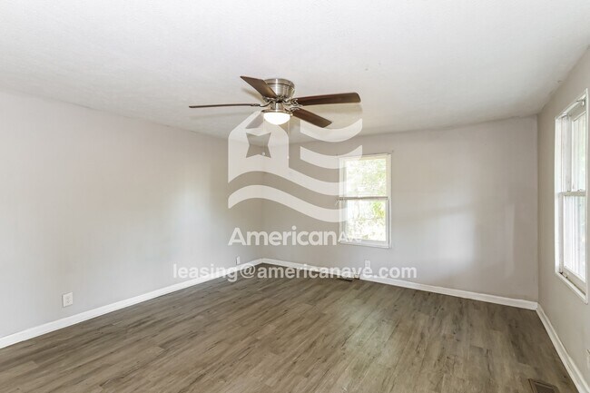Foto del edificio - 247 Hillvale St