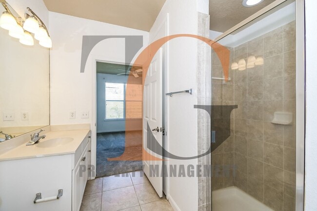 Building Photo - 2/2 Condo in the Gated Community of Villa ...