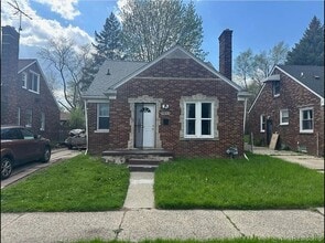 Building Photo - 17843 Strasburg St