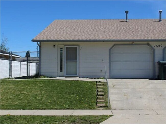 Foto del edificio - **Winter Special** 2 bed 1 bath duplex