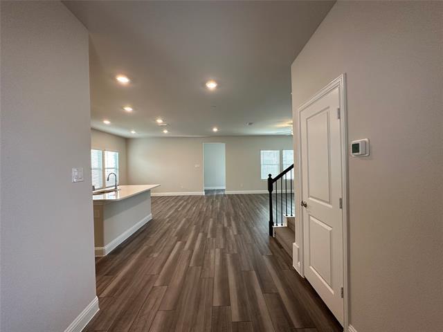 Foto del edificio - 123 Monarch Wy