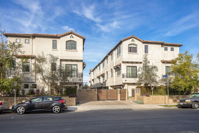 Foto del edificio - 5934 W Luna Park