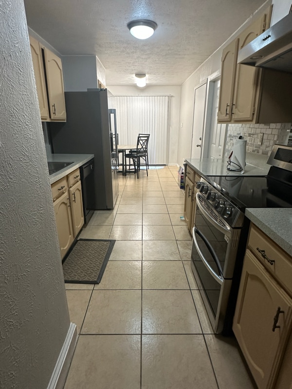 Building Photo - 3623 Longcourt Cir