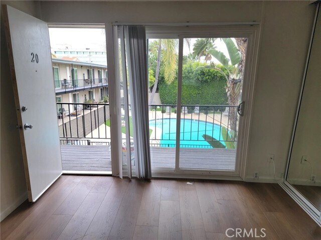 Foto del edificio - 617 Illinois Ct